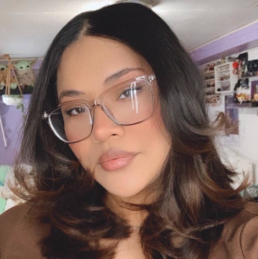 Meet your Posher, Ariadna